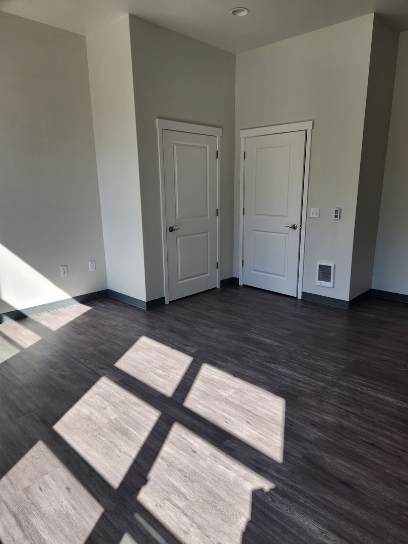 McKenzie Square Apartments 9 of 13