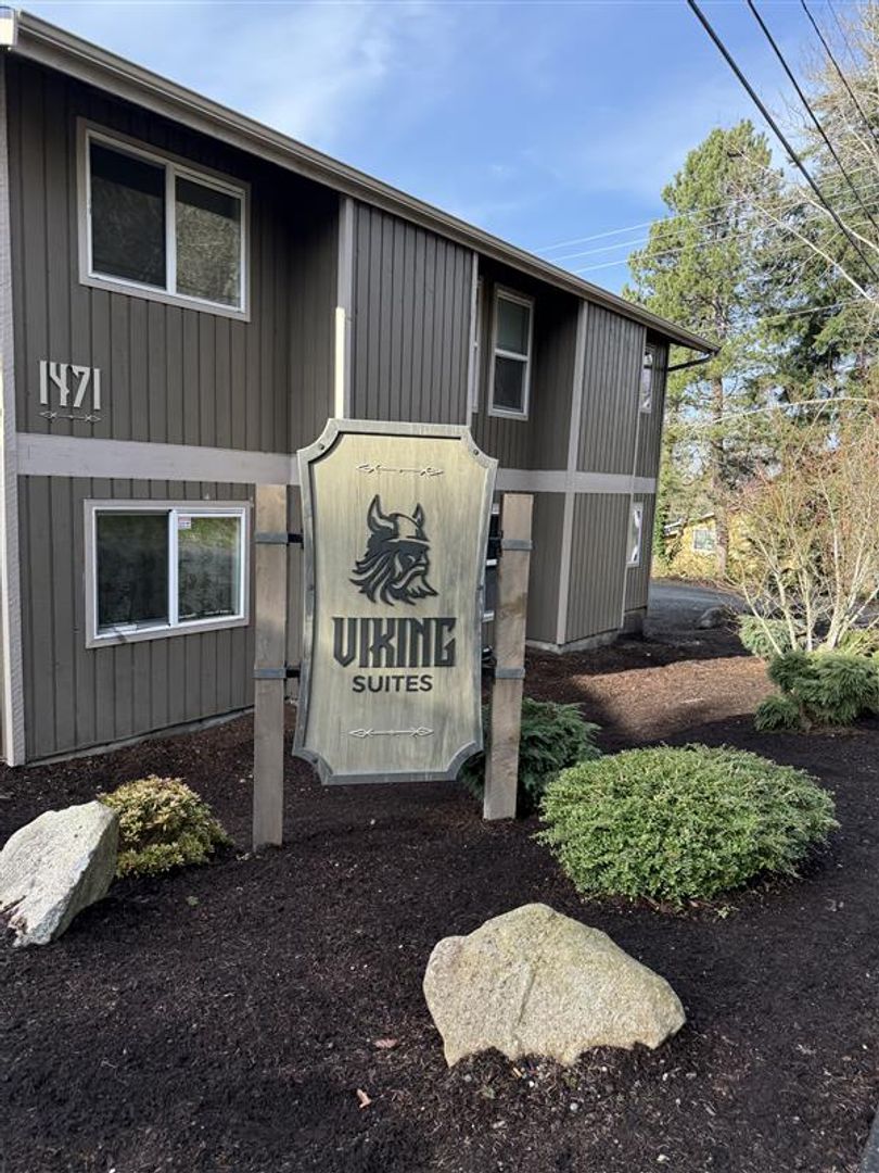 Bellingham Apartment: 1471 Moore Street