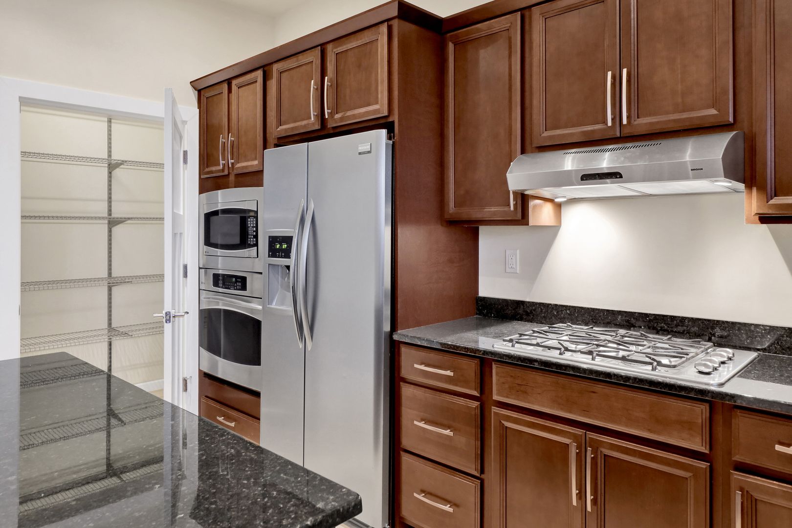 Bellingham Apartment: 1203 W Holly St