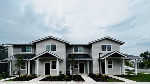 Newer Townhomes, 2 Bedroom, 1.5 Bath, Available Soon! – photo 1