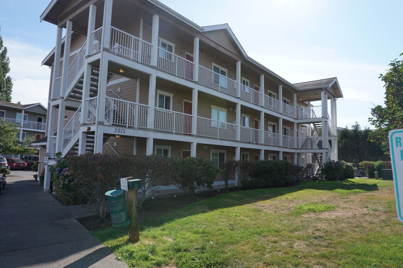 Ferndale Apartment: 2363 - 2375 Main Street