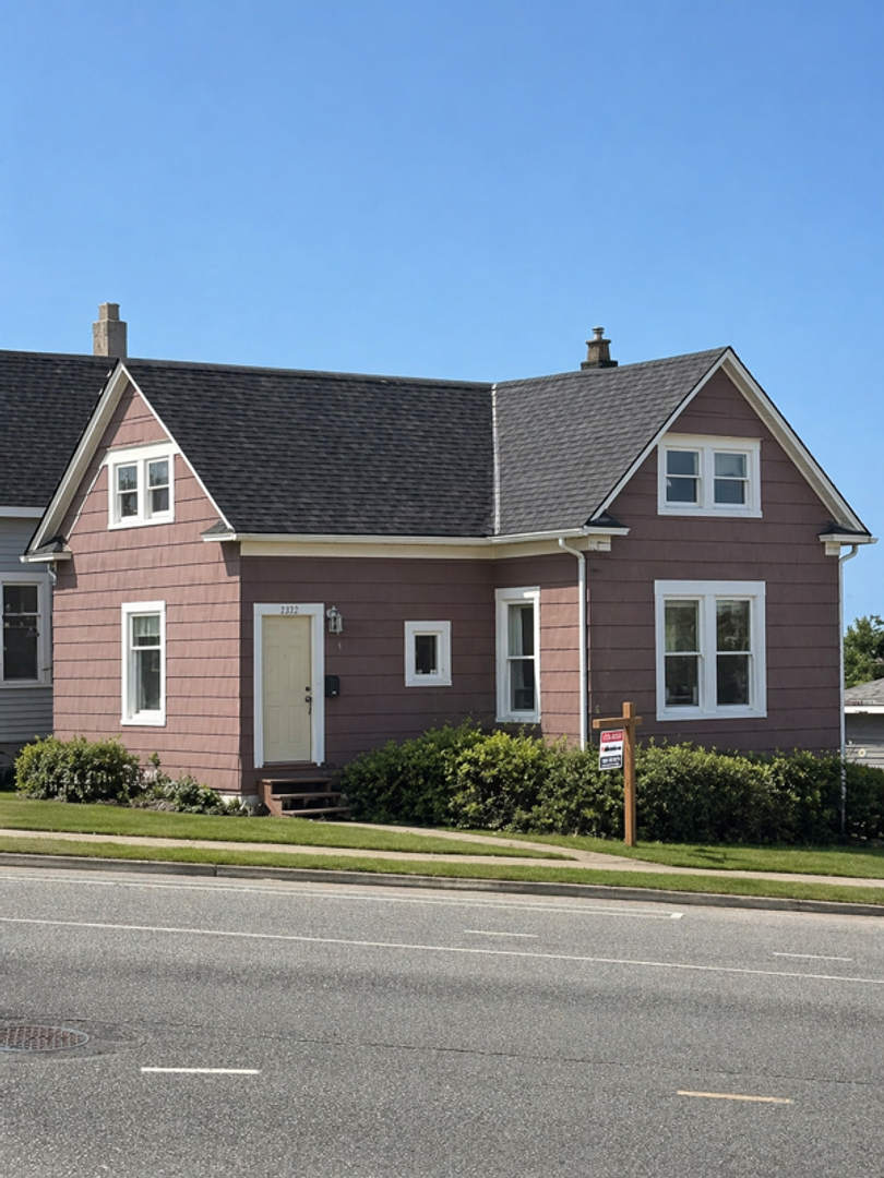 Bellingham House: 1323 Ellis Street