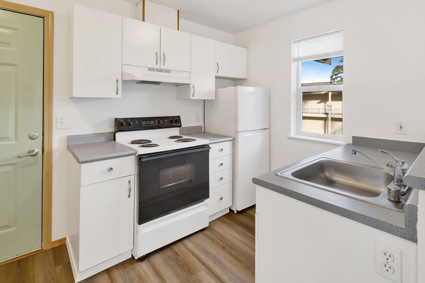 Bellingham Apartment: 3171 Studio Lane