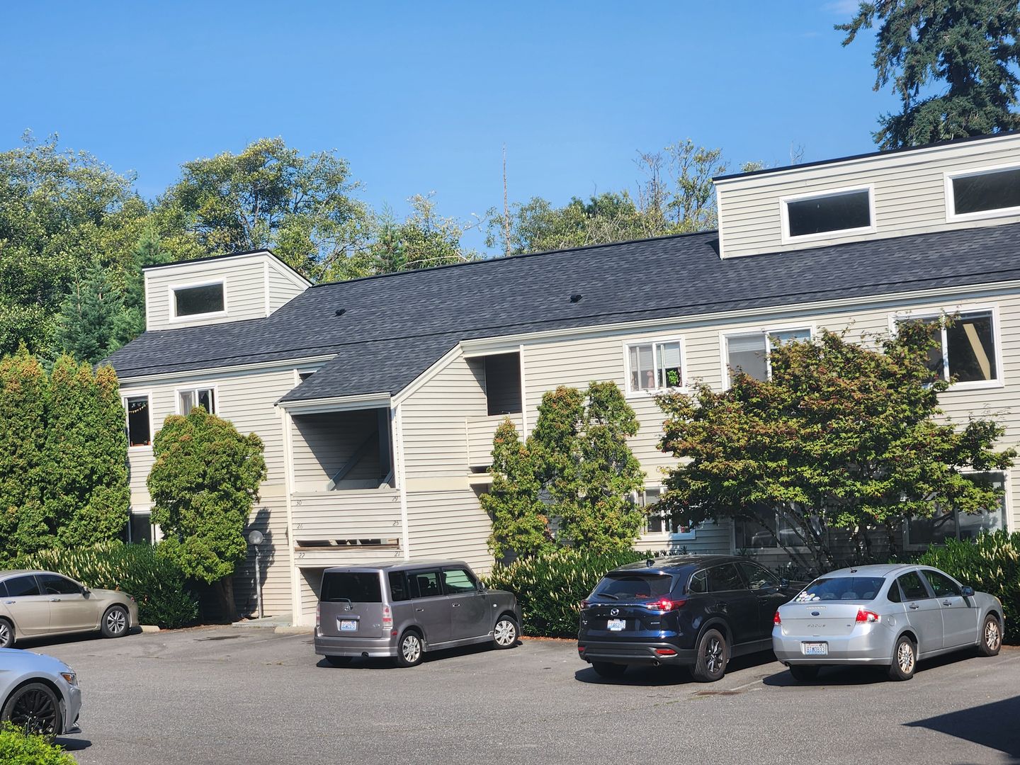 Bellingham Apartment: 926 23rd/927 22nd Street