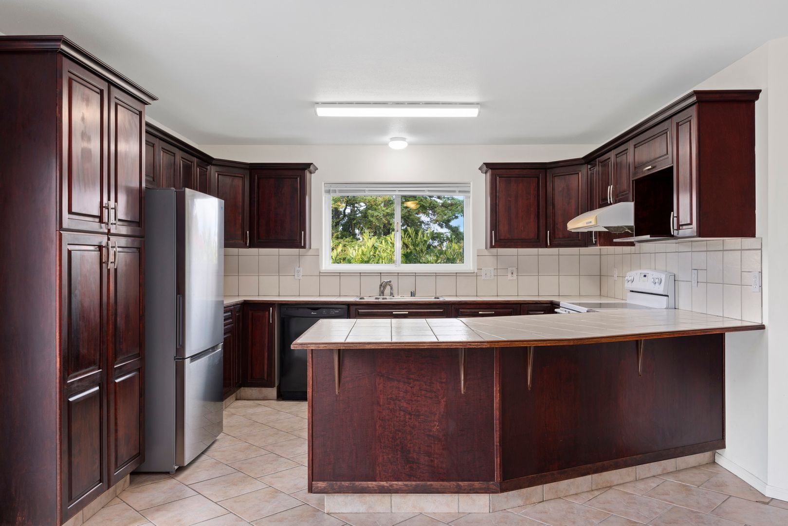 Blaine Apartment: 1301/1305 Mitchell Ave