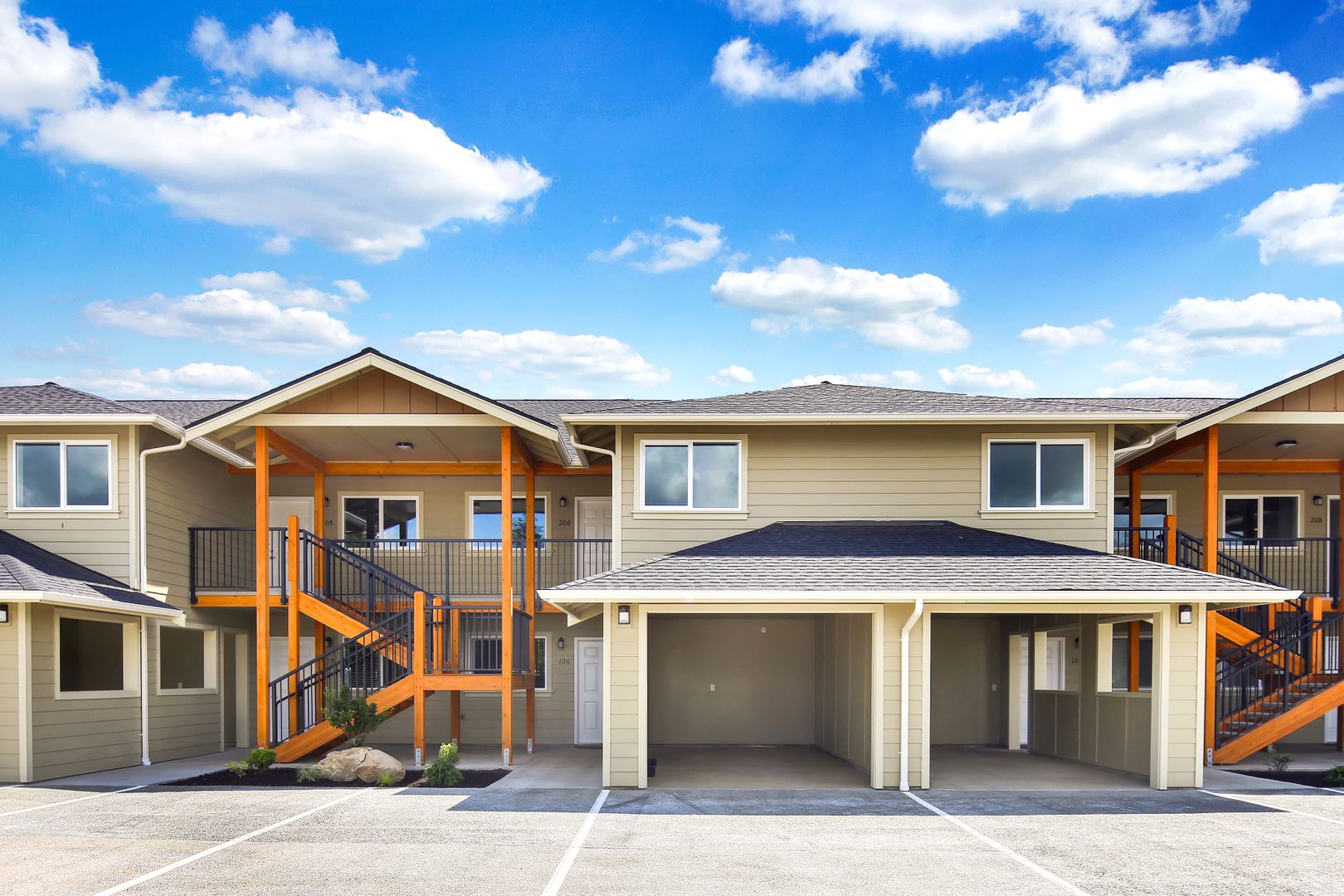 Lynden Apartment: 8874-8878  Depot Road
