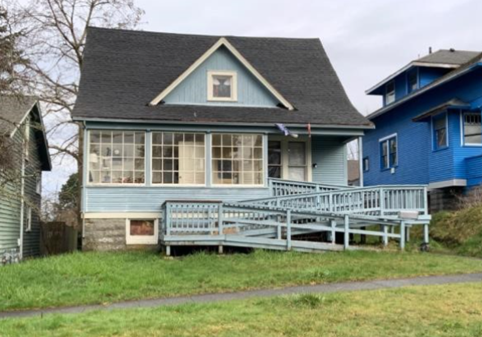 Bellingham House: 515 Gladstone Street