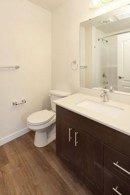 408 Front Street -C, Sumas, WA 98295
