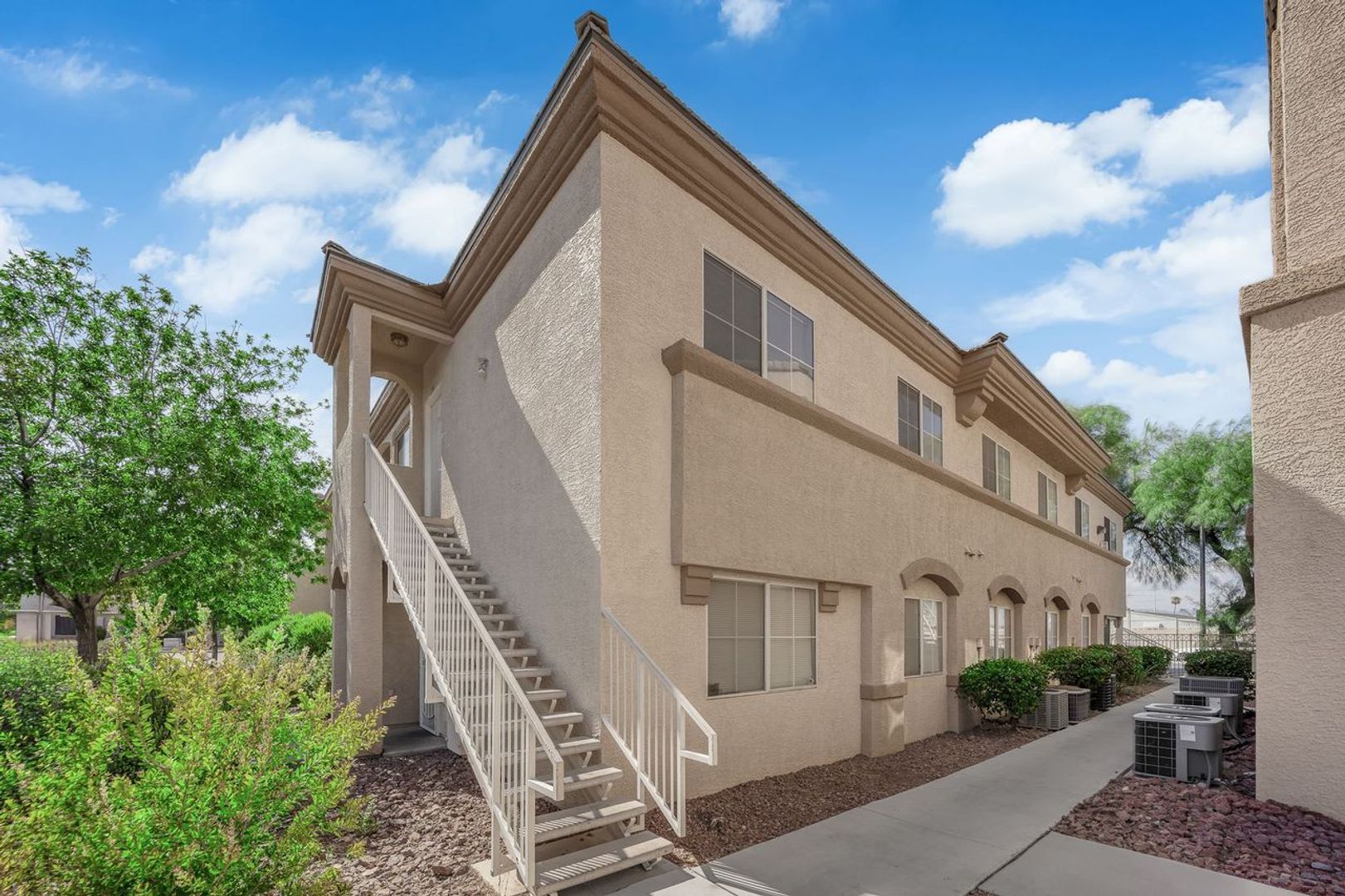3400 Cabana Drive Unit 2106 2 of 8