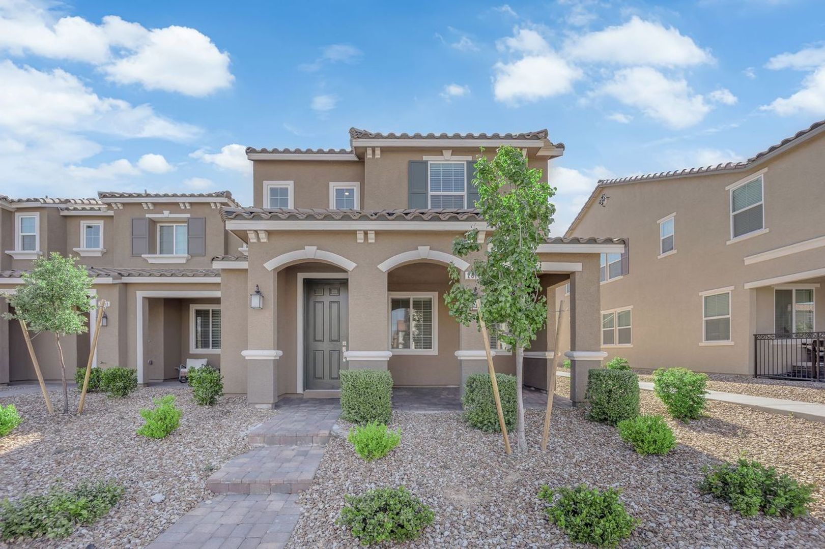 Henderson House: 2610 Aversa Street