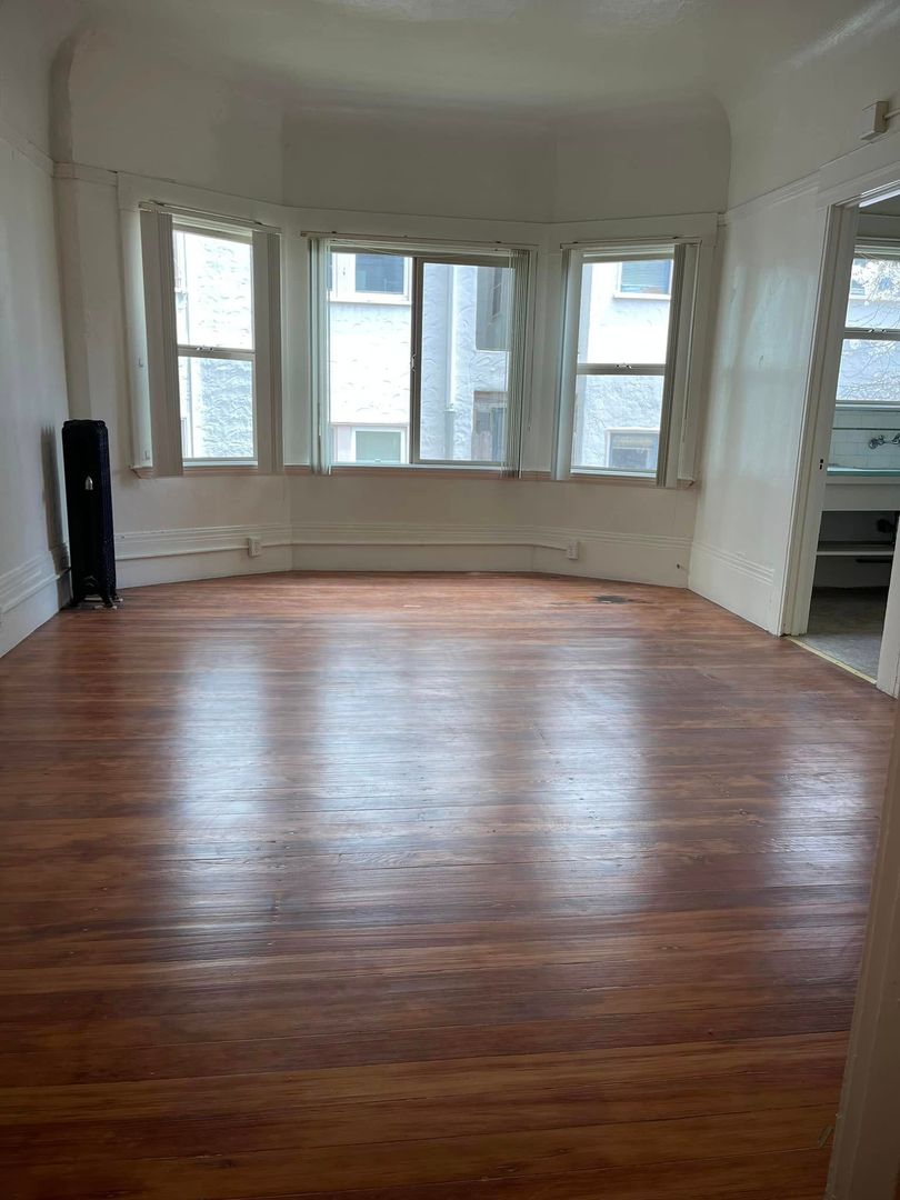 Berkeley Apartment: 2525 Durant Ave