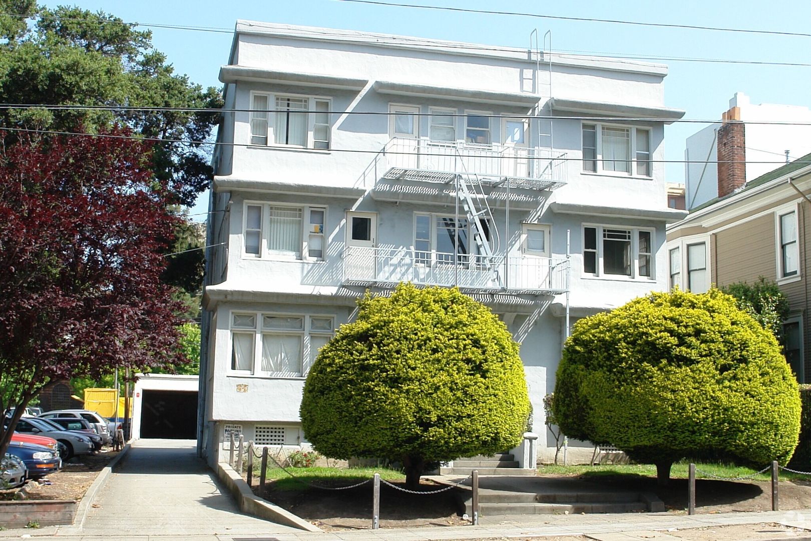 Berkeley Apartment: 2411 Durant Ave