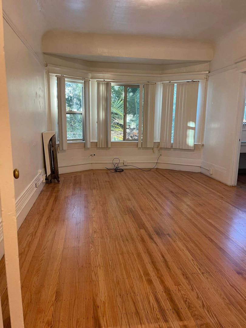 Berkeley Apartment: 2525 Durant Ave