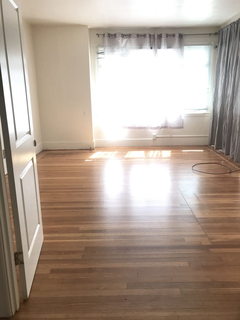 Berkeley Apartment: 2411 Durant Ave