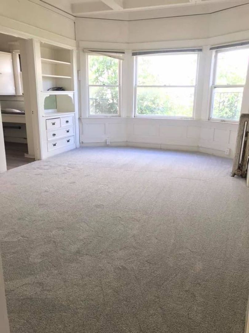 Berkeley Apartment: 2525 Durant Ave