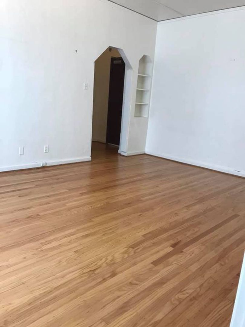 Berkeley Apartment: 2514 Piedmont Ave