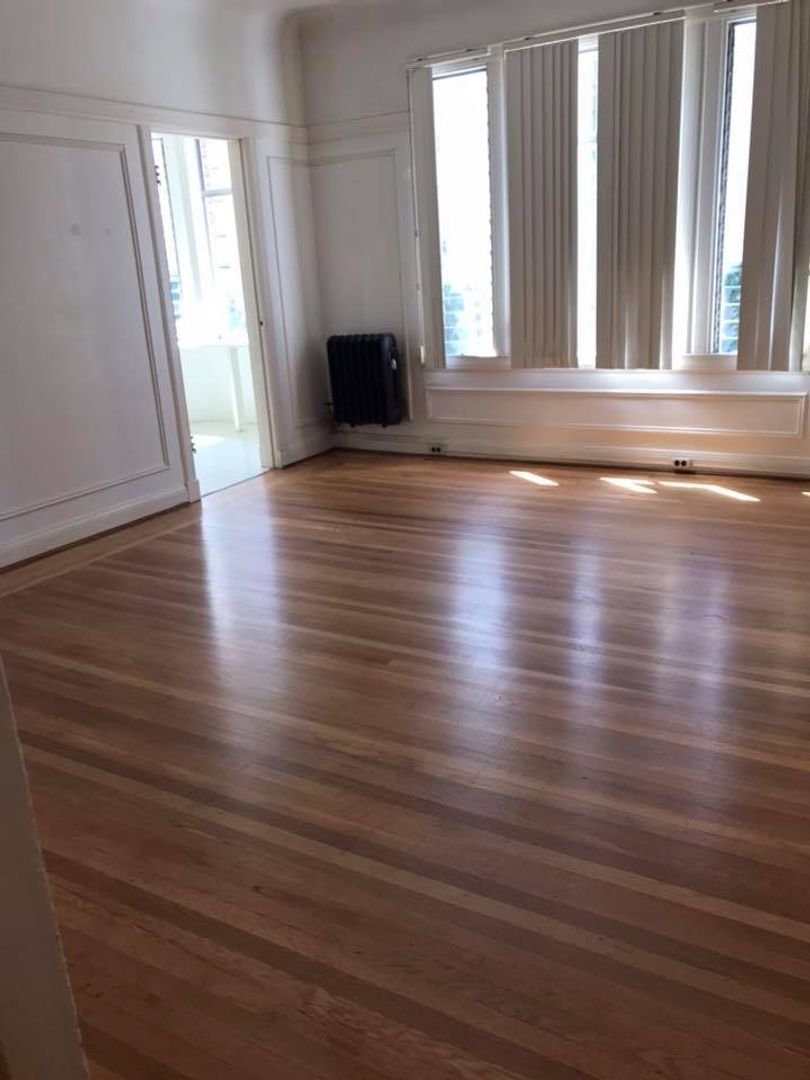 Berkeley Apartment: 2419 Durant Ave