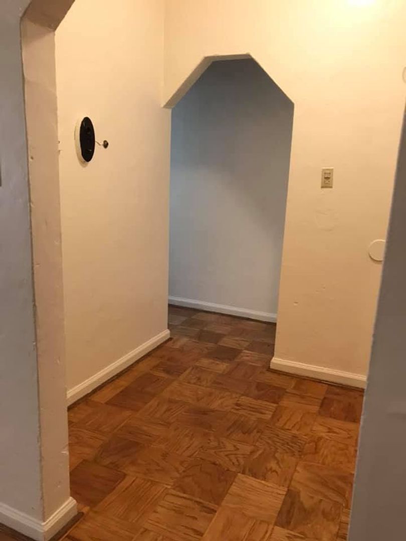 Berkeley Apartment: 2514 Piedmont Ave