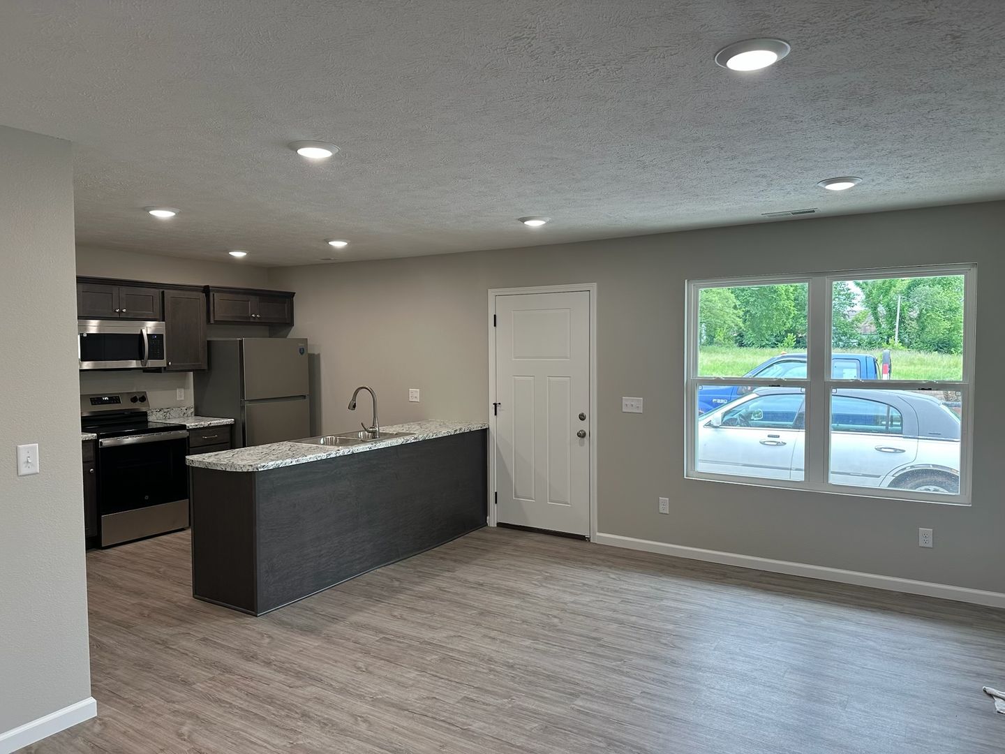 Humansville Apartment: 512 N Oak