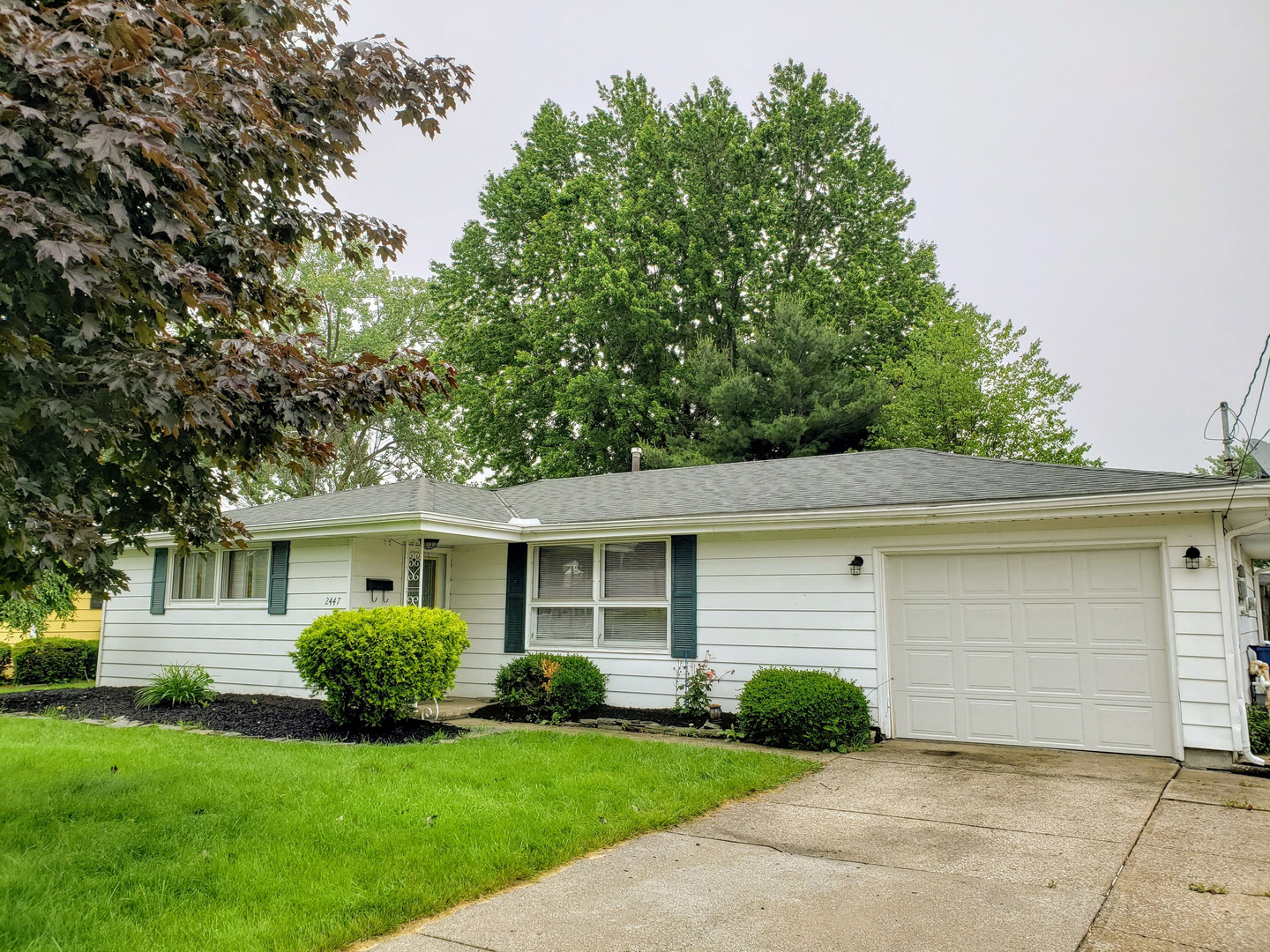 Lorain House: 2447 Didrickson Drive