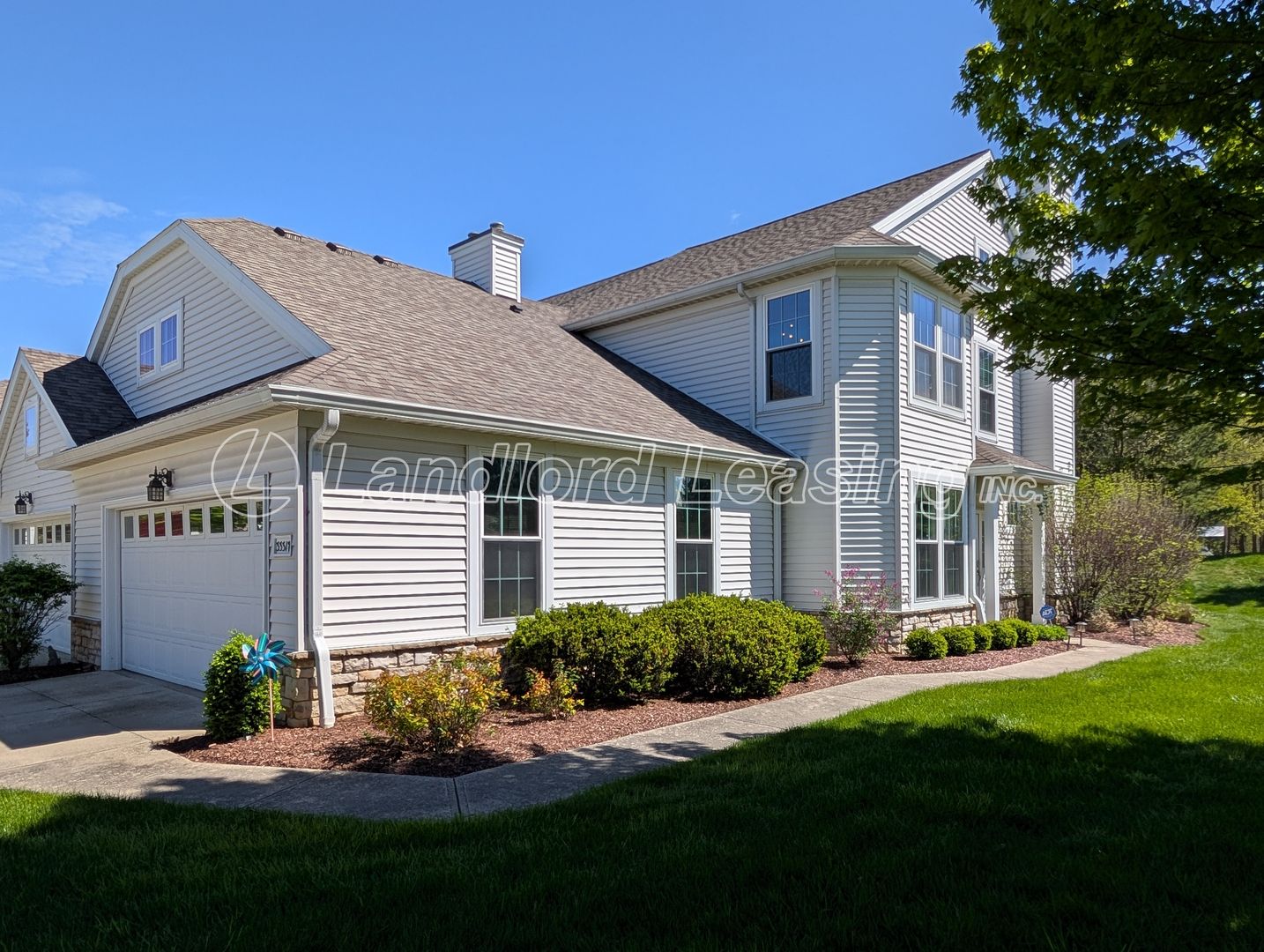 Avon Lake Townhome: 33317 Fairport Drive