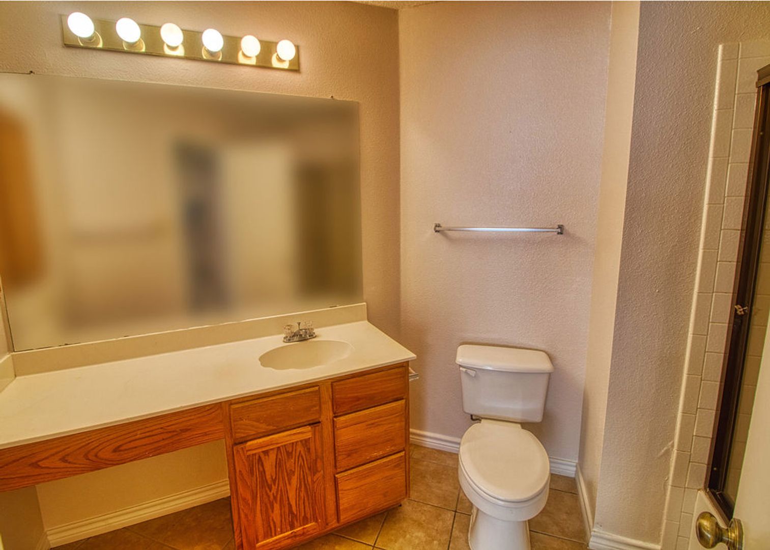 San Antonio House: 13911 Edge Point Dr