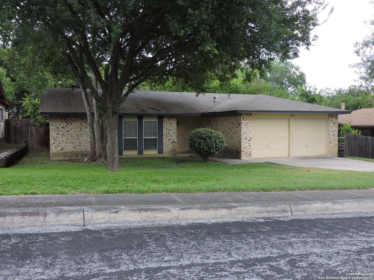 San Antonio House: 1218 St. Lawrence