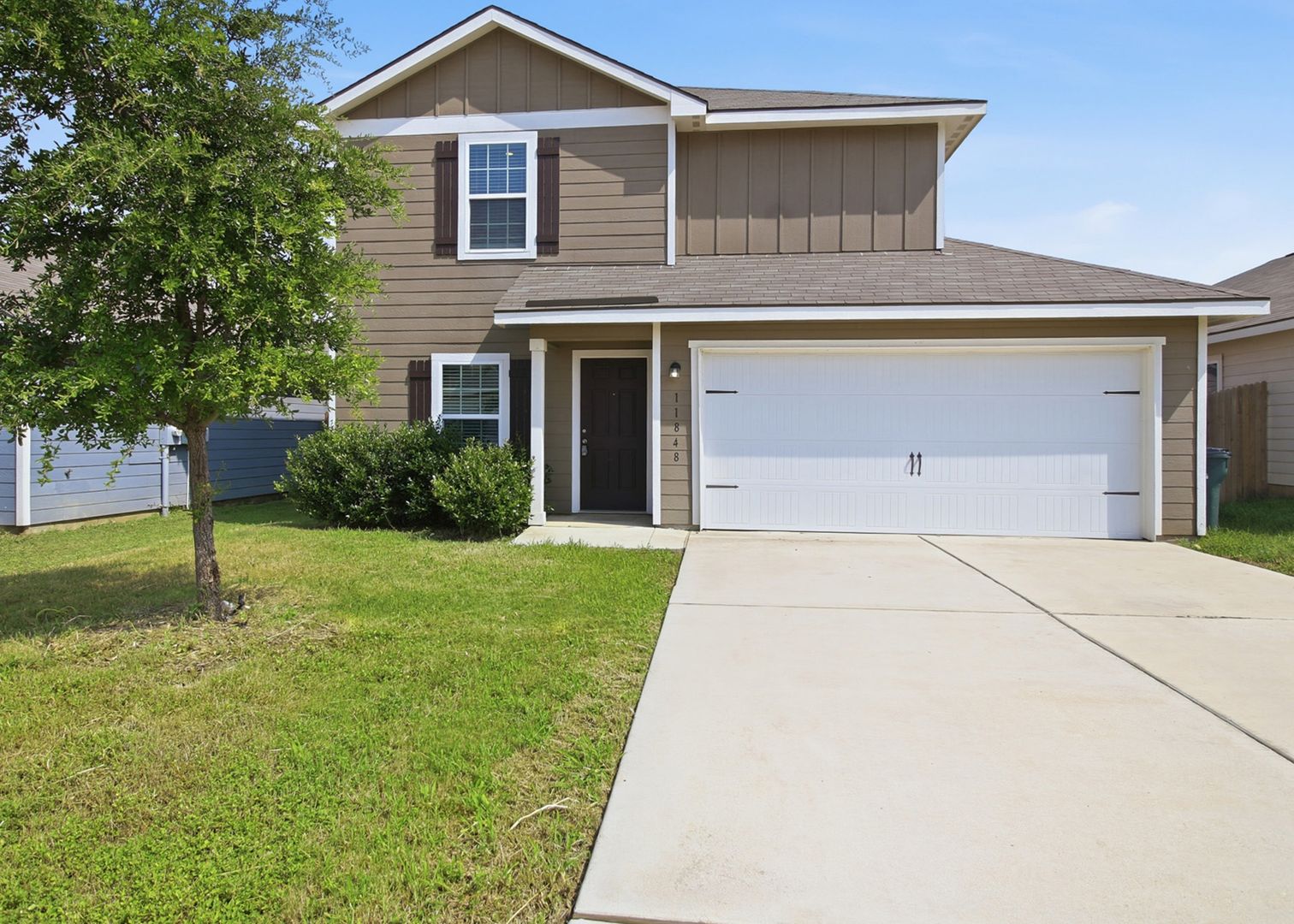 San Antonio House: 11848 Davalos