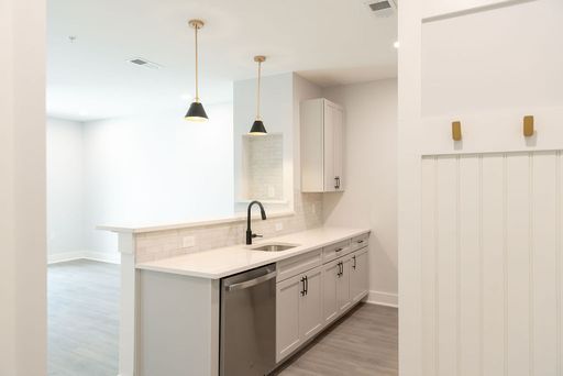 One Bedroom One Bathroom with Den 819 Square Feet
