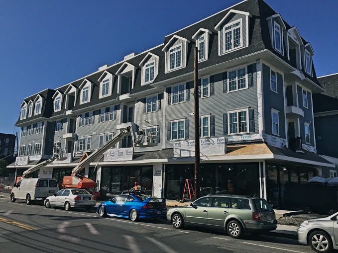 Waltham Apartment: 431 River Street