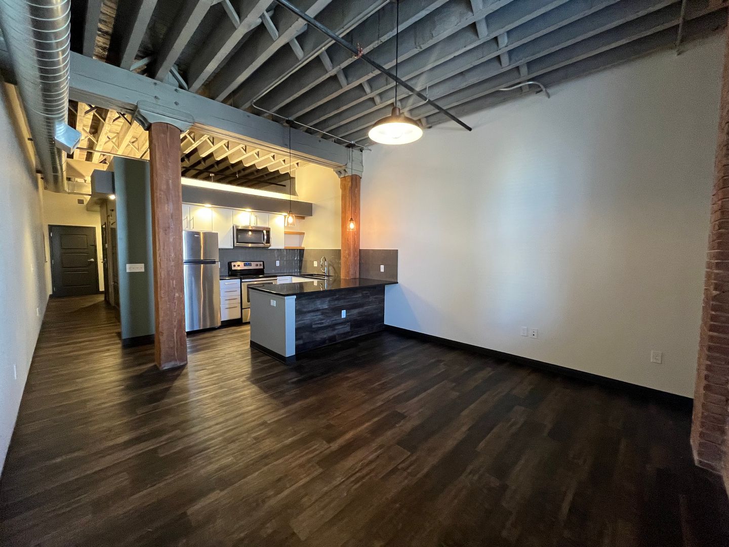 Wichita Apartment: 619 E William St