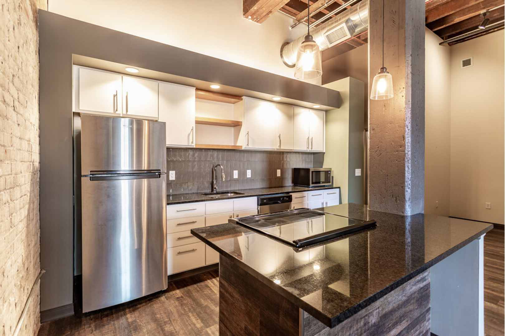 Wichita Apartment: 619 E William St