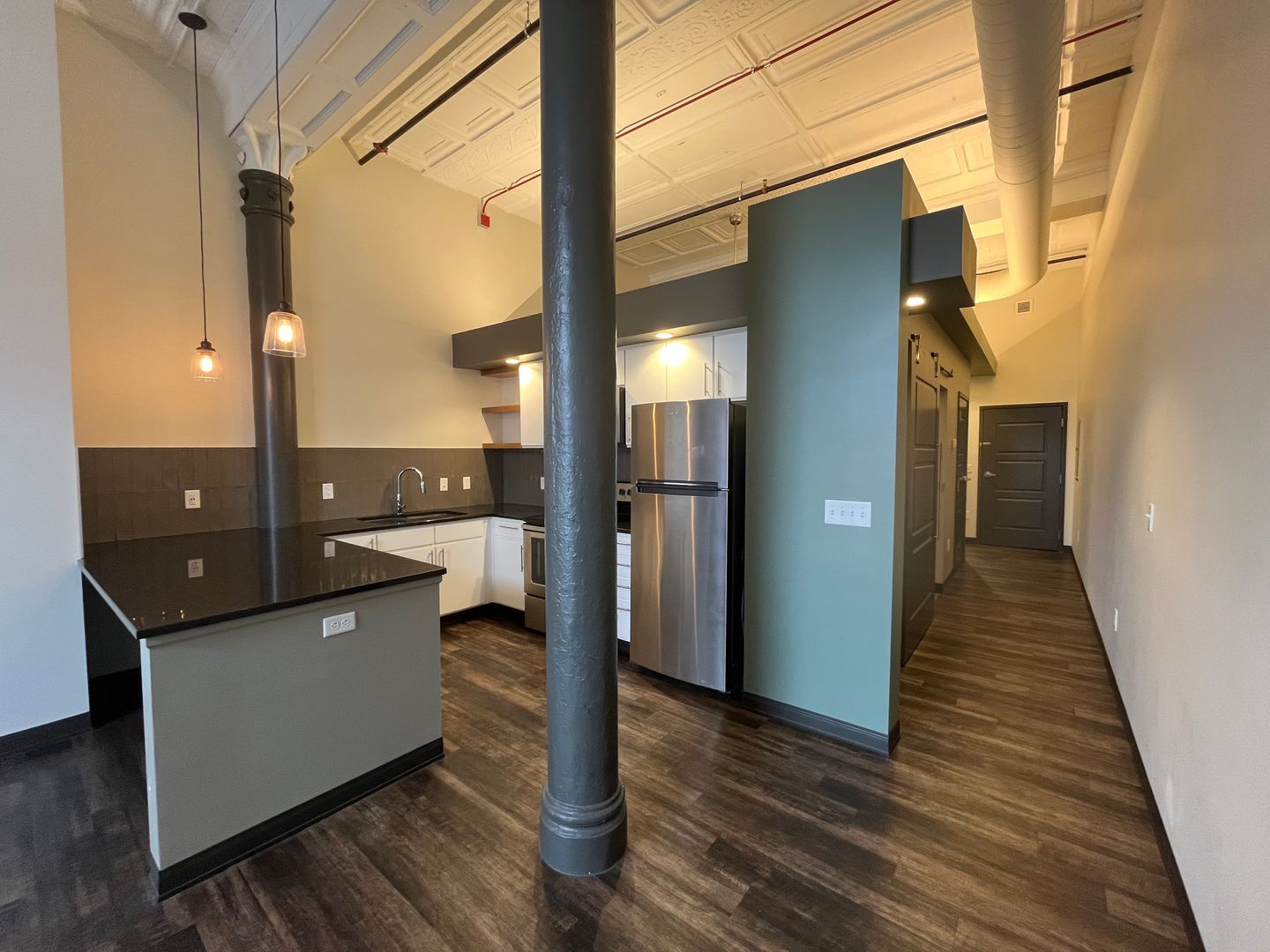 Wichita Apartment: 619 E William St