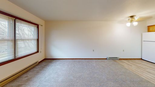 2 Bed 1 Bath Rental at 2003 Altoona Ave, Eau Claire, WI – photo 1