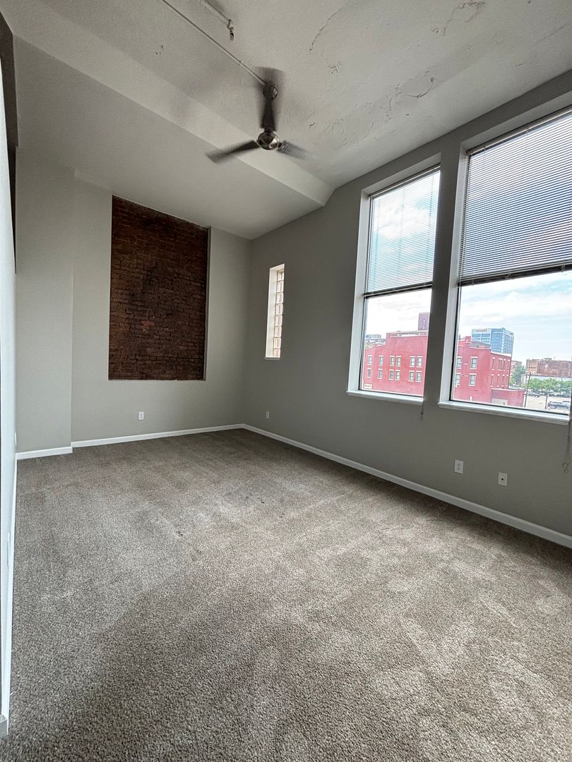 Cleveland Apartment: 740 West Superior Ave