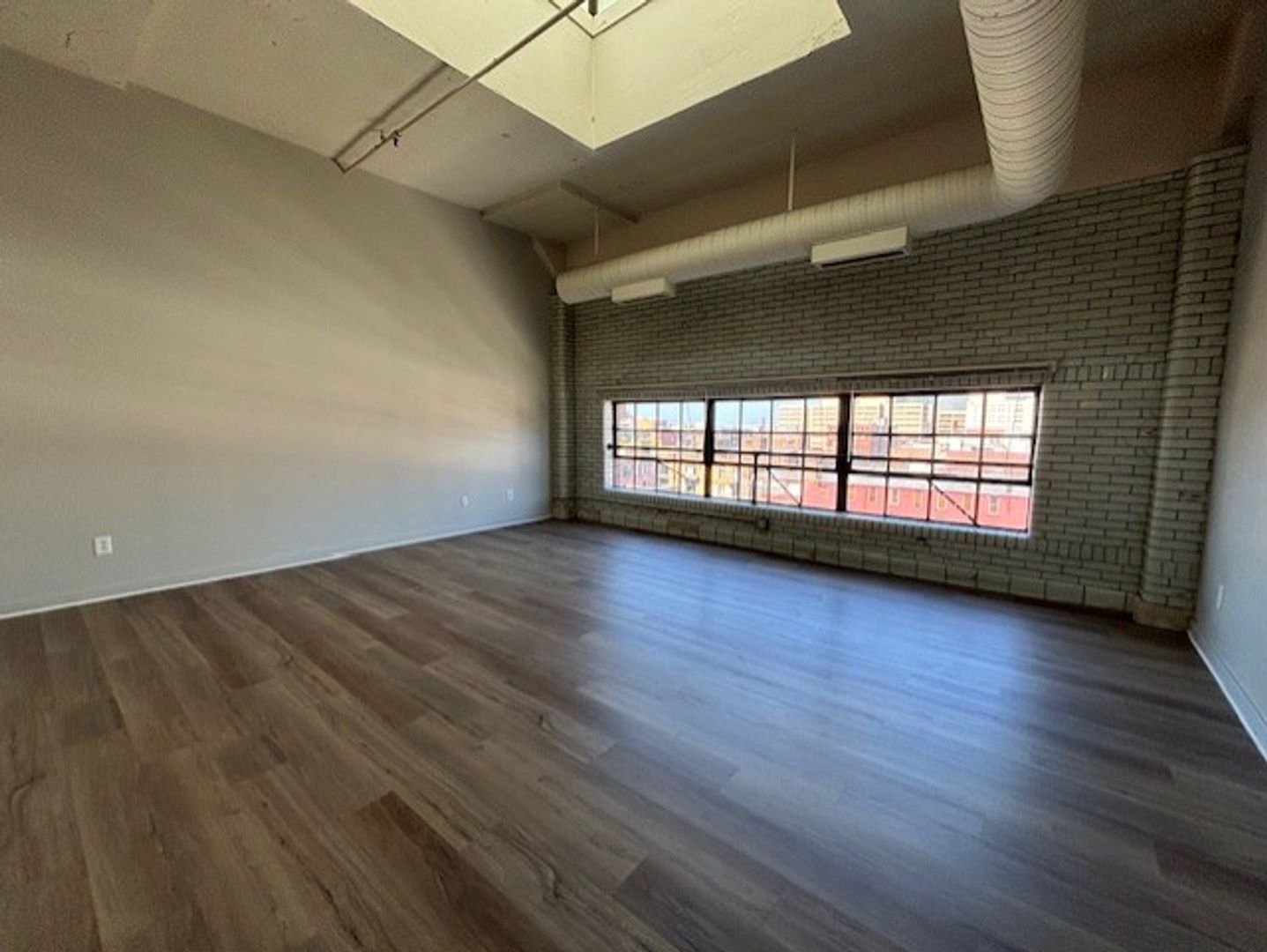 Cleveland Apartment: 1300 West Ninth Street