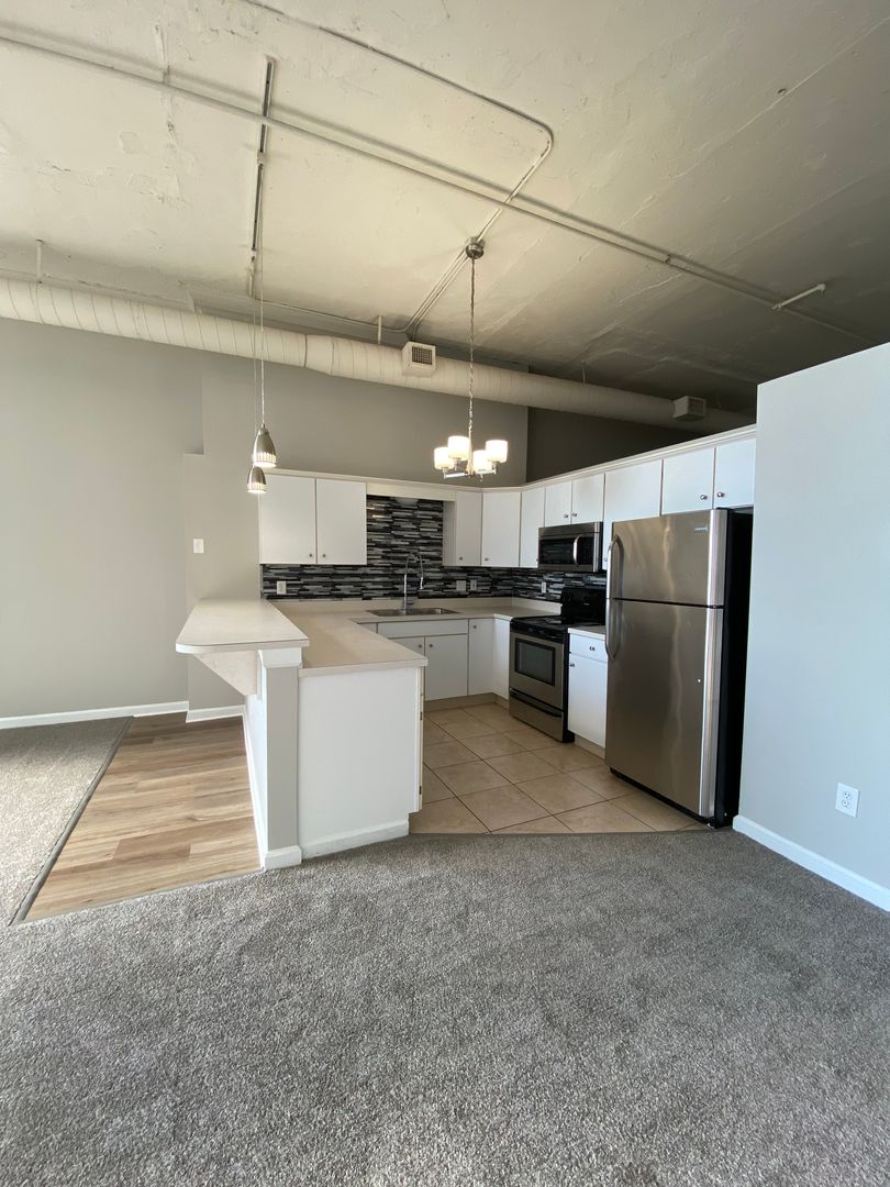 Cleveland Apartment: 740 West Superior Ave