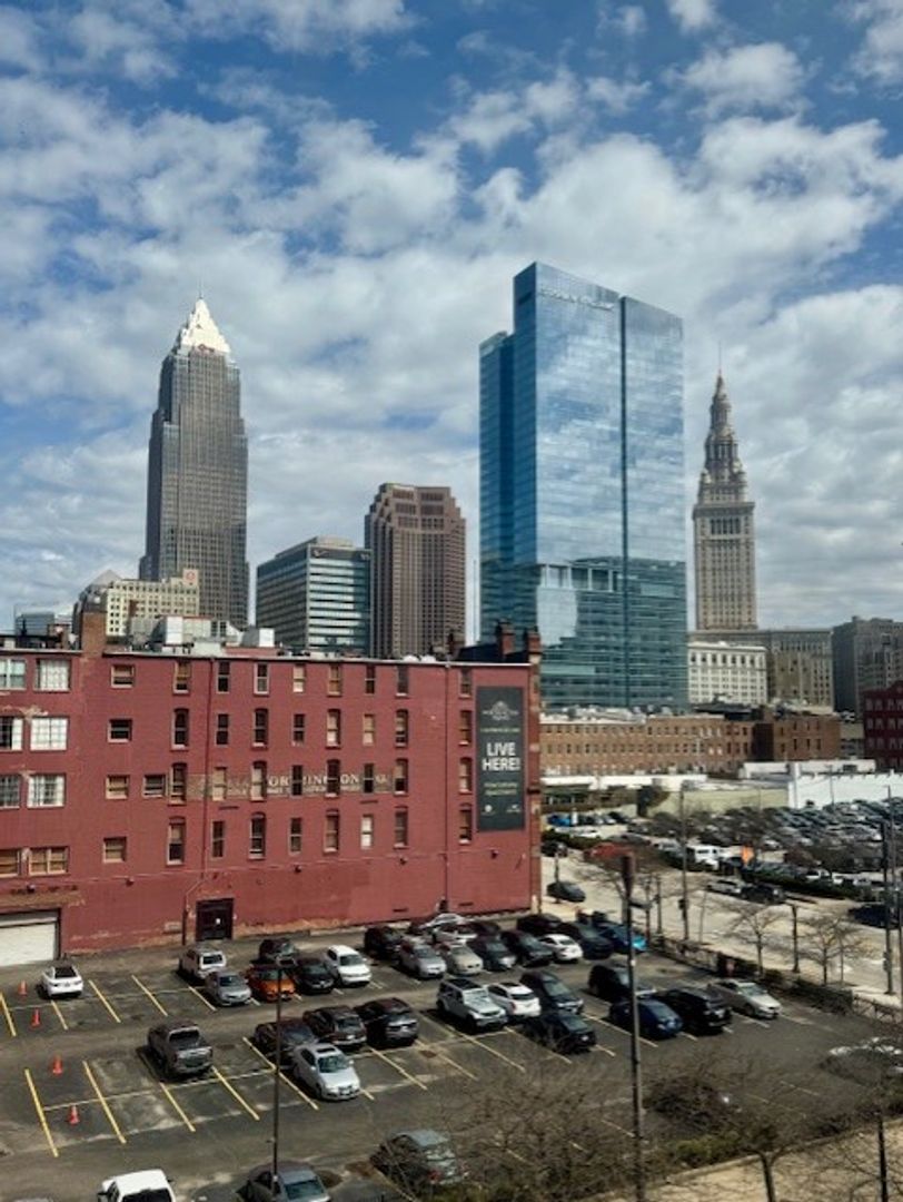 Cleveland Apartment: 1300 West Ninth Street