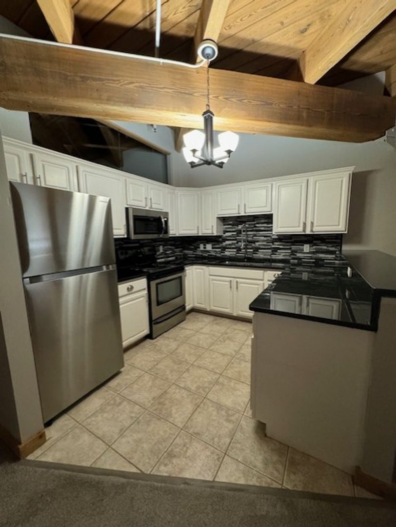 Cleveland Apartment: 1300 West Ninth Street