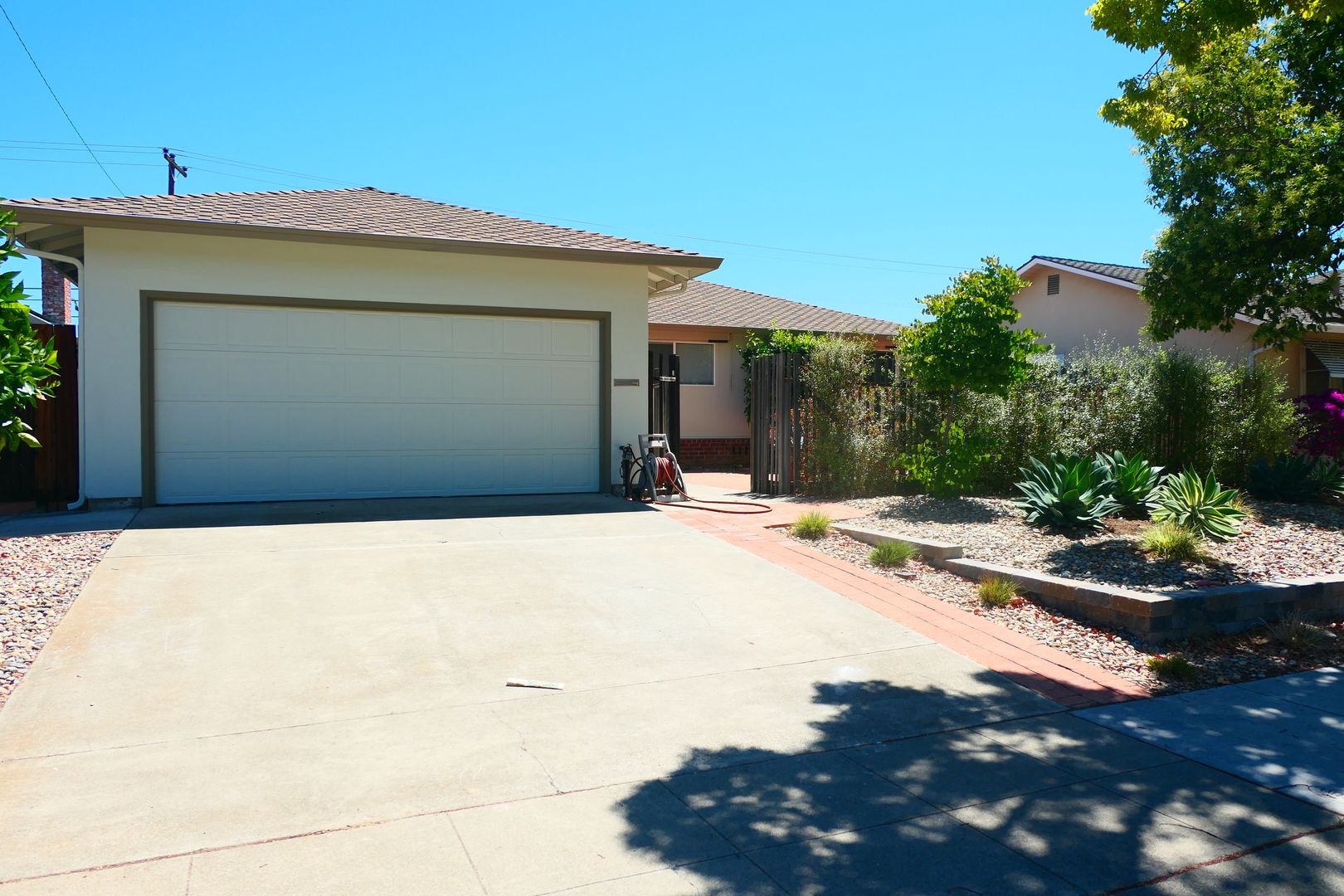 4 bedroom 2 bath! Forced air, hardwood floor throughout, Cupertino School! 