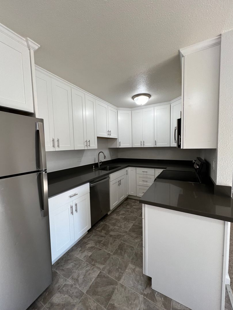 Sunnyvale Apartment: 777 S Mathilda Avenue