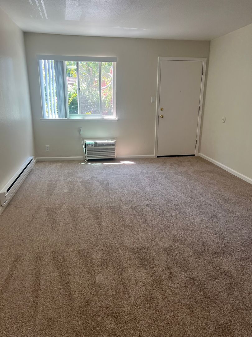 Sunnyvale Apartment: 777 S Mathilda Avenue