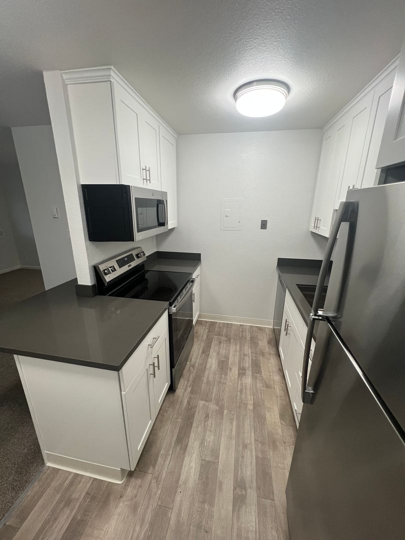 Sunnyvale Apartment: 777 S Mathilda Avenue