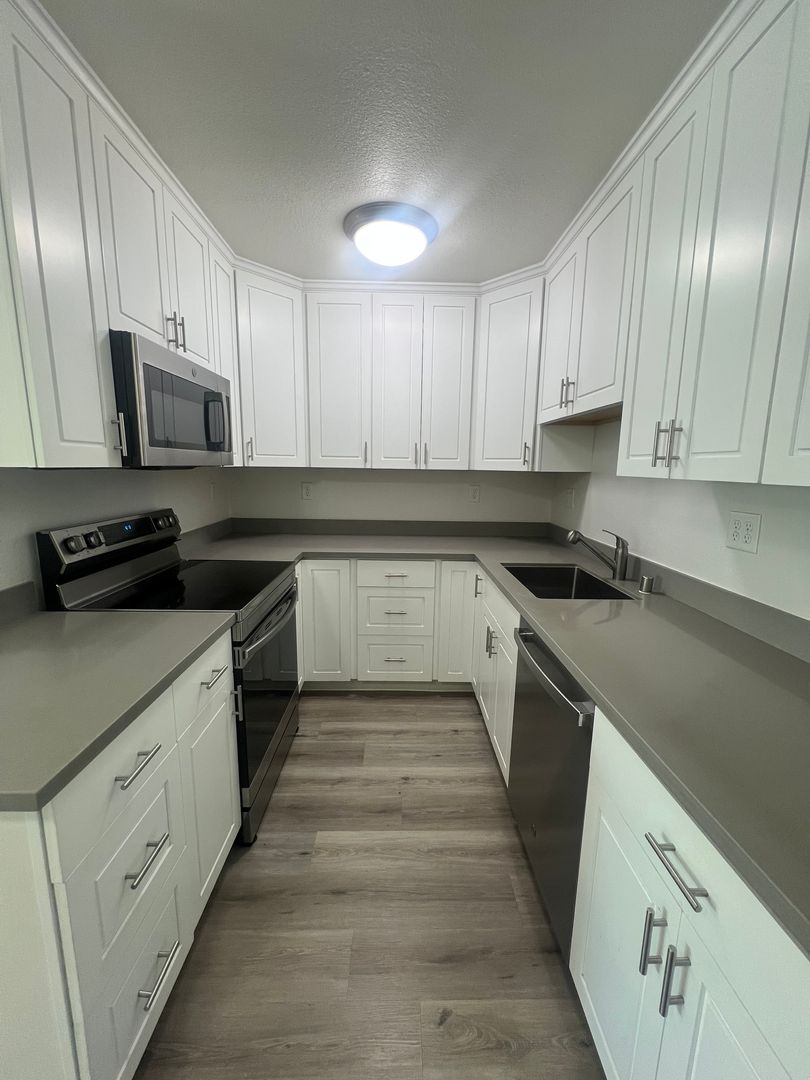 Sunnyvale Apartment: 777 S Mathilda Avenue