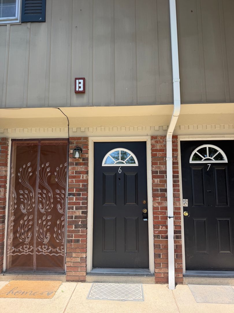 Carbondale Apartment: Westridge