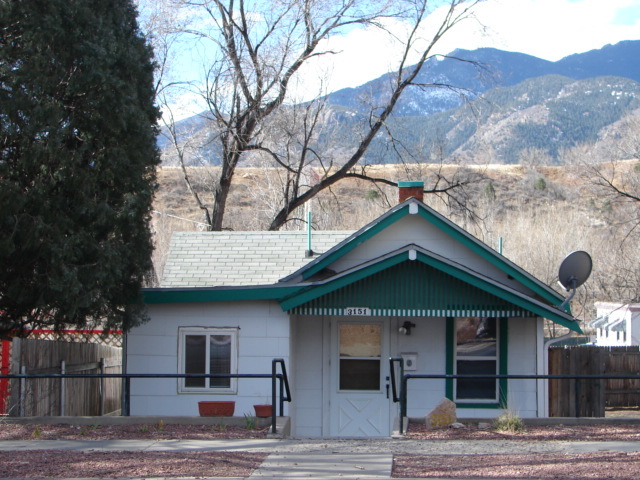 Colorado Springs House: 3151 West Pikes Peak Avenue
