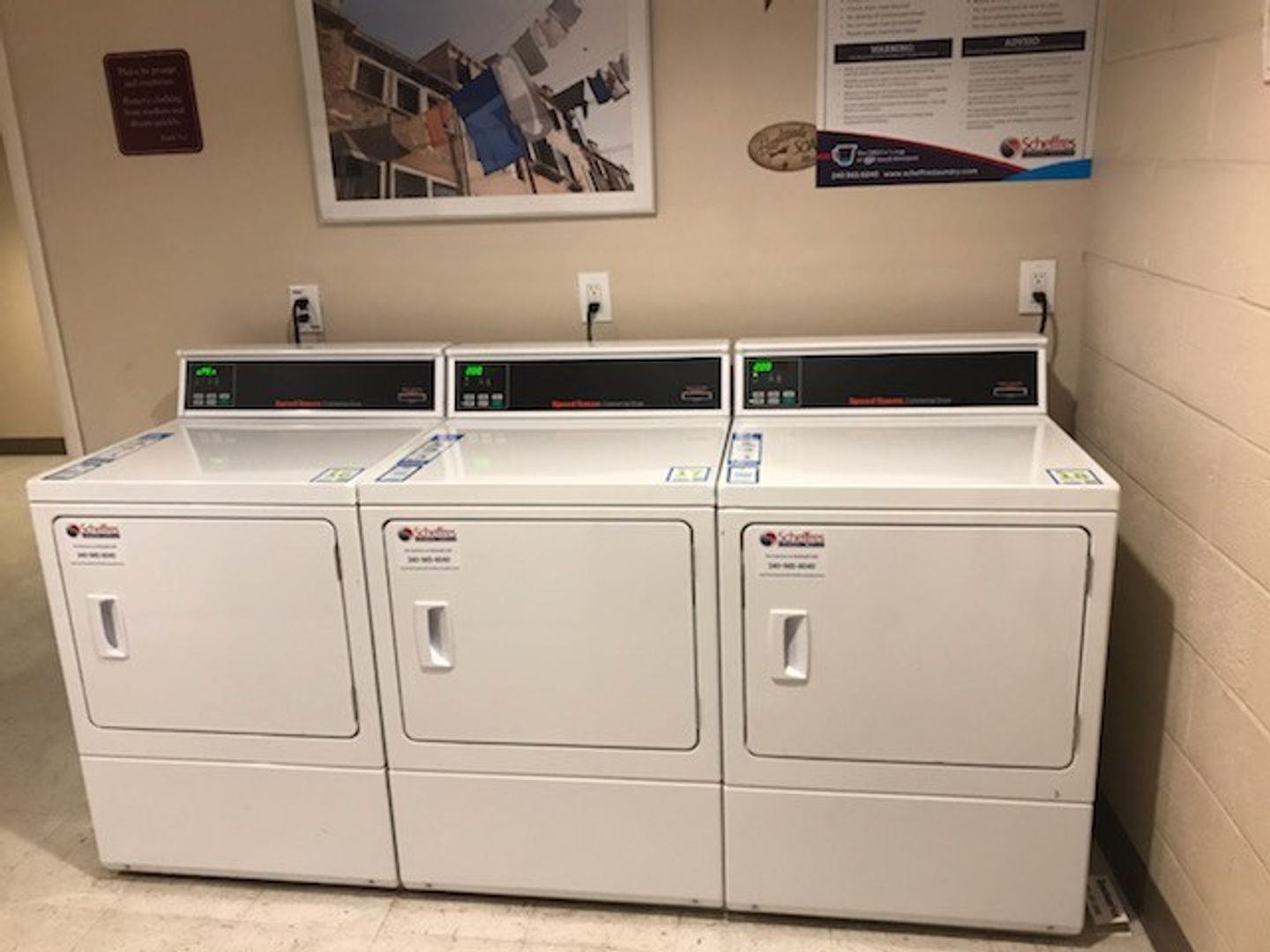 Laundry room at Fleetwood (1 of 2)