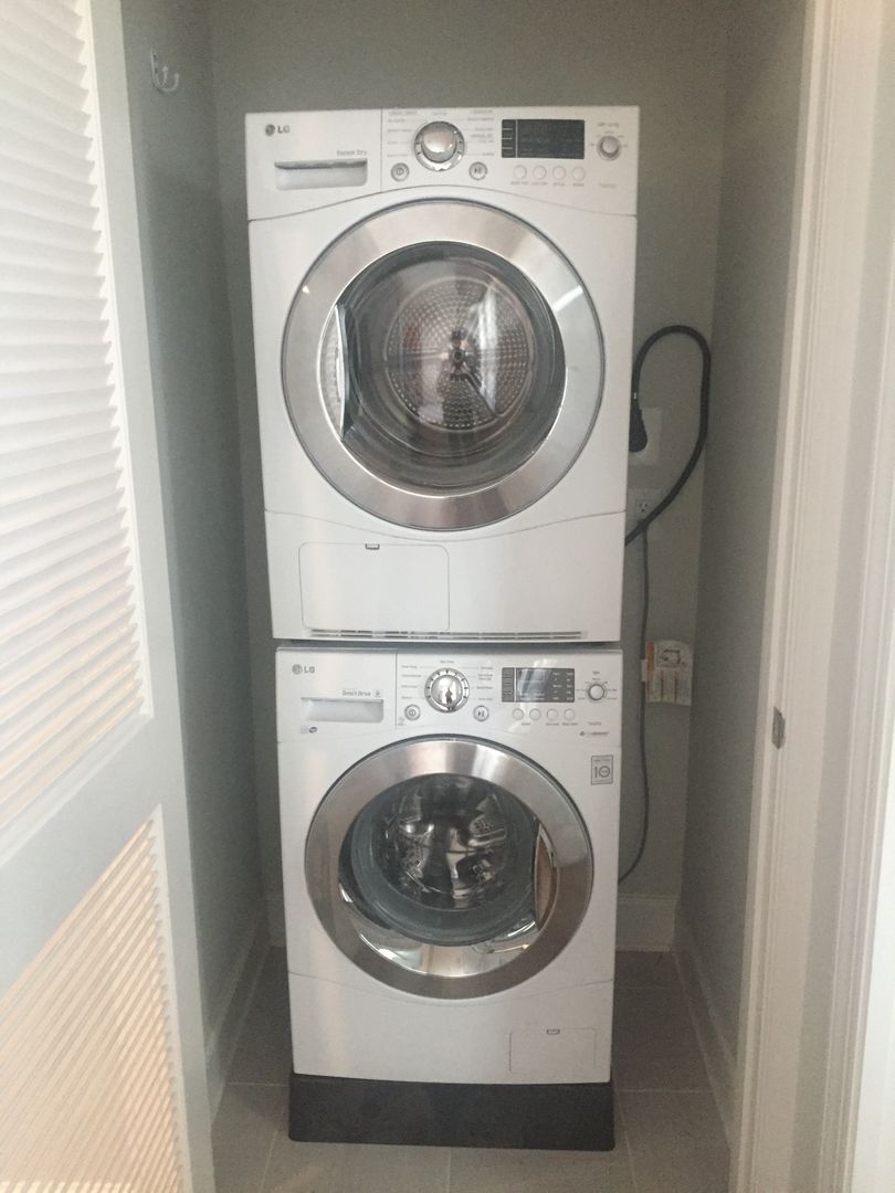 Laundry room at Fleetwood (2 of 2)