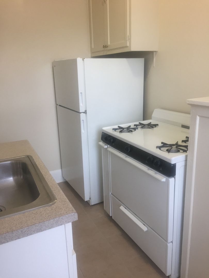 Devonshire Apartments 9 of 12