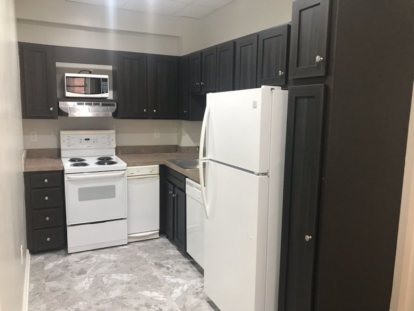 Washington Apartment: 3707 Woodley Road, NW